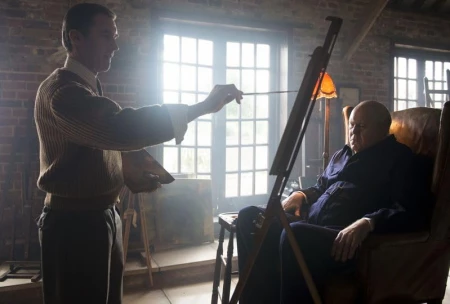 кадр из сериала "Корона"