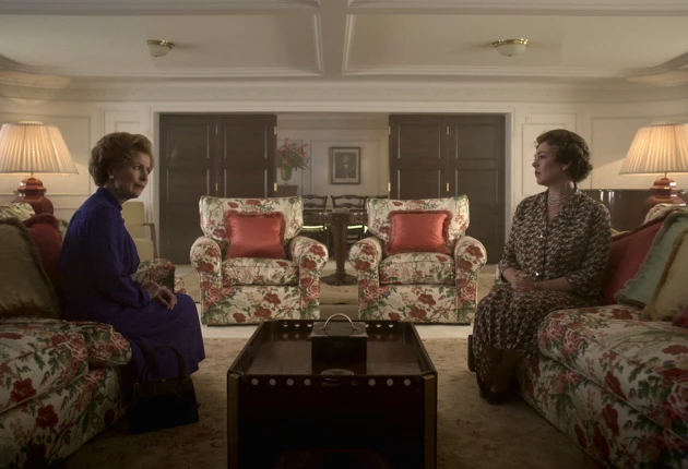 кадр из 4 сезона 6 серии сериала "Корона"